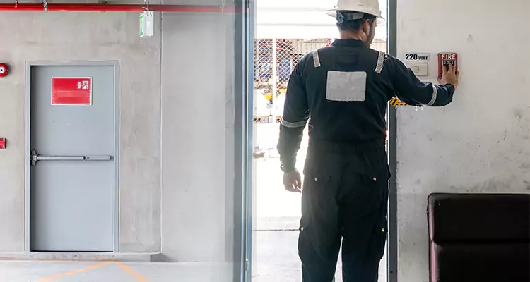 Emergency Fire Exit Door Repair in Altamonte Springs, FL