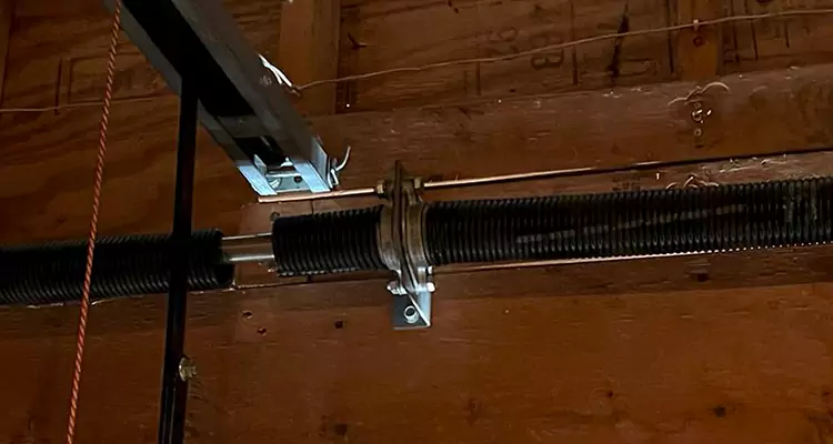 Garage Door Lift Cable Replacement in Altamonte Springs, FL