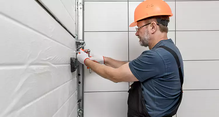 Emergency Garage Door Repair in Altamonte Springs, FL