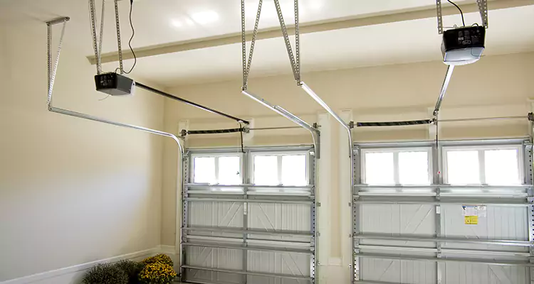 Residential Emergency Garage Door Repair in Altamonte Springs, FL