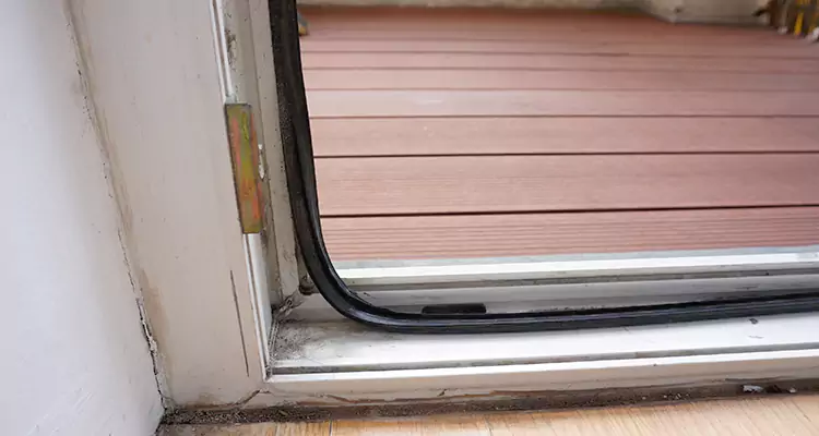 Why Choose Us for Leaking Sliding Glass Door Repair in Altamonte Springs, FL?