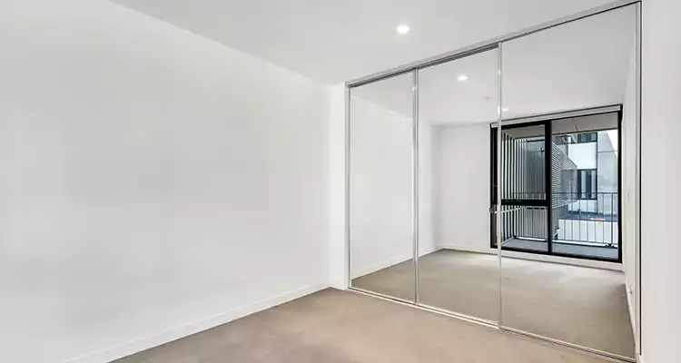 Why Homeowners Choose Us for Sliding Mirror Door Replacement in Altamonte Springs, FL