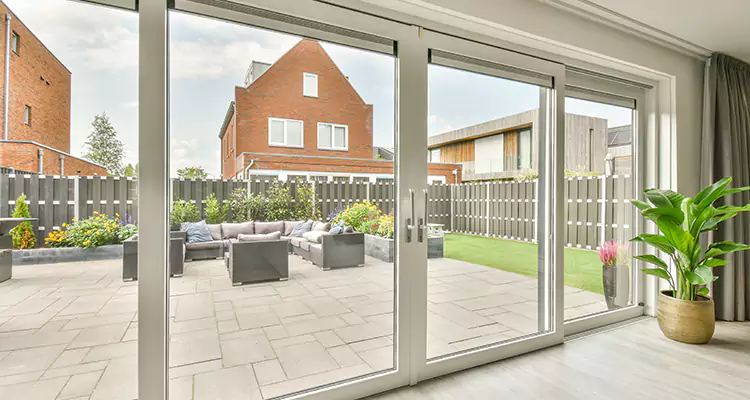 Best Sliding Screen Door Replacement Company in Altamonte Springs, FL