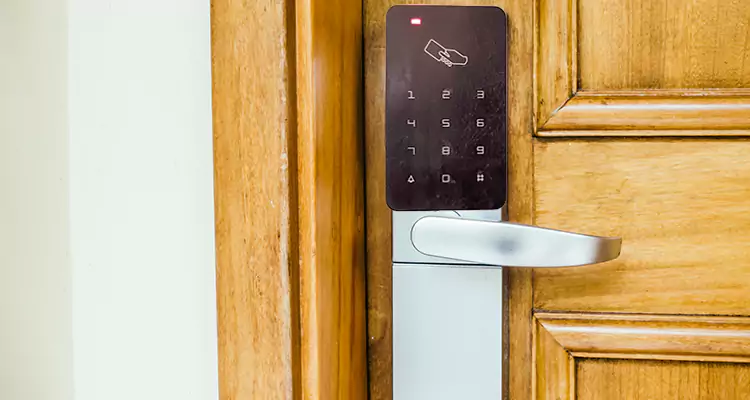 Keyless Hotel Door Locks Repair in Altamonte Springs, FL