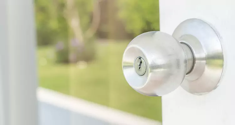 Patio Door Mechanism Jammed in Altamonte Springs, FL