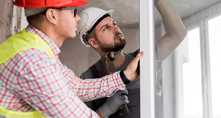 Sliding Patio Door Sticking? Expert Repair in Altamonte Springs, FL.