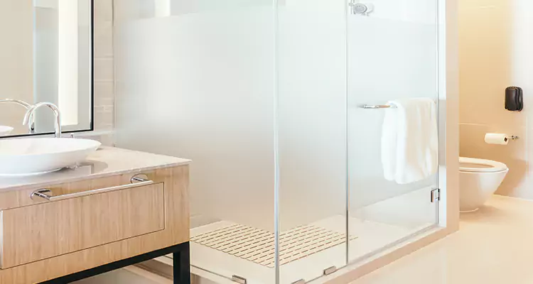 Expert Shower Door Fix and Repair in Altamonte Springs, FL