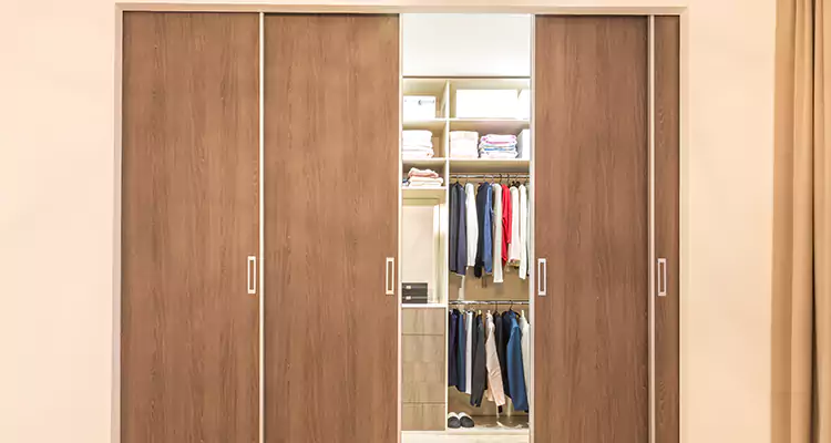 Sliding Closet Wardrobe Repairs in Altamonte Springs, FL