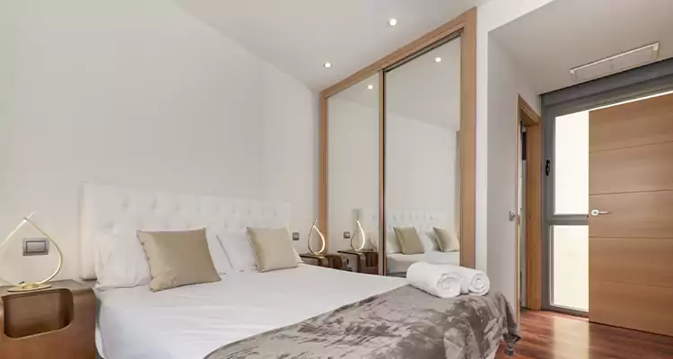 Sliding Wardrobe Door Mirror Replacement in Altamonte Springs, FL